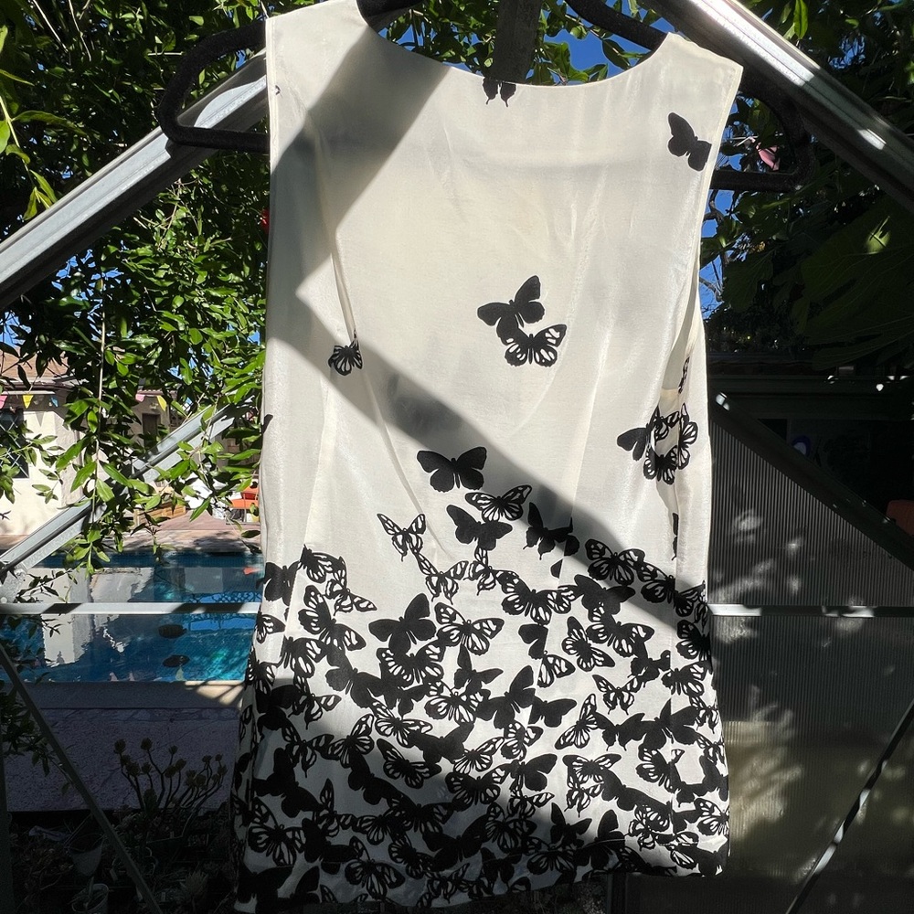 100% Silk Butterfly Top szS - Picture 9 of 15
